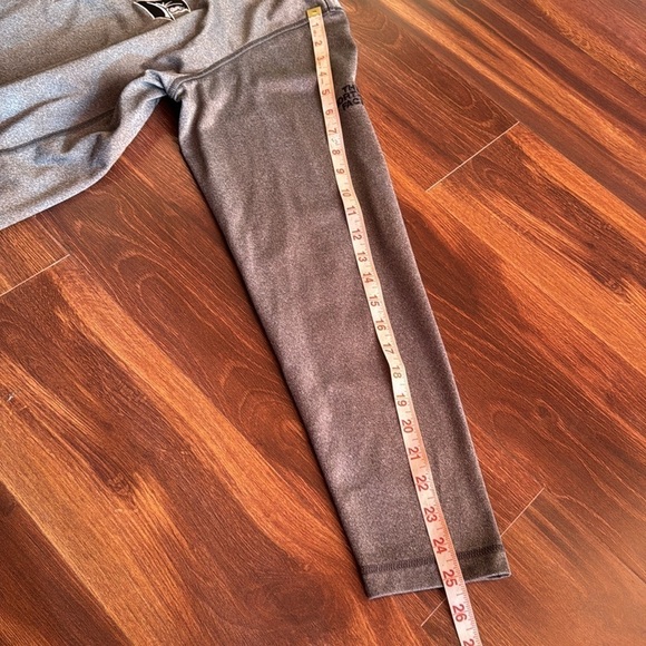THE NORTH FACE Pull Over Sweater  Size Medium - Picture 9 of 11